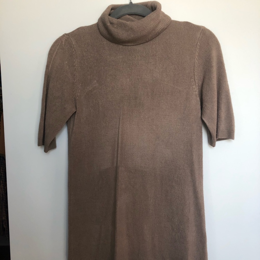 Sweater tunic with lace bottom